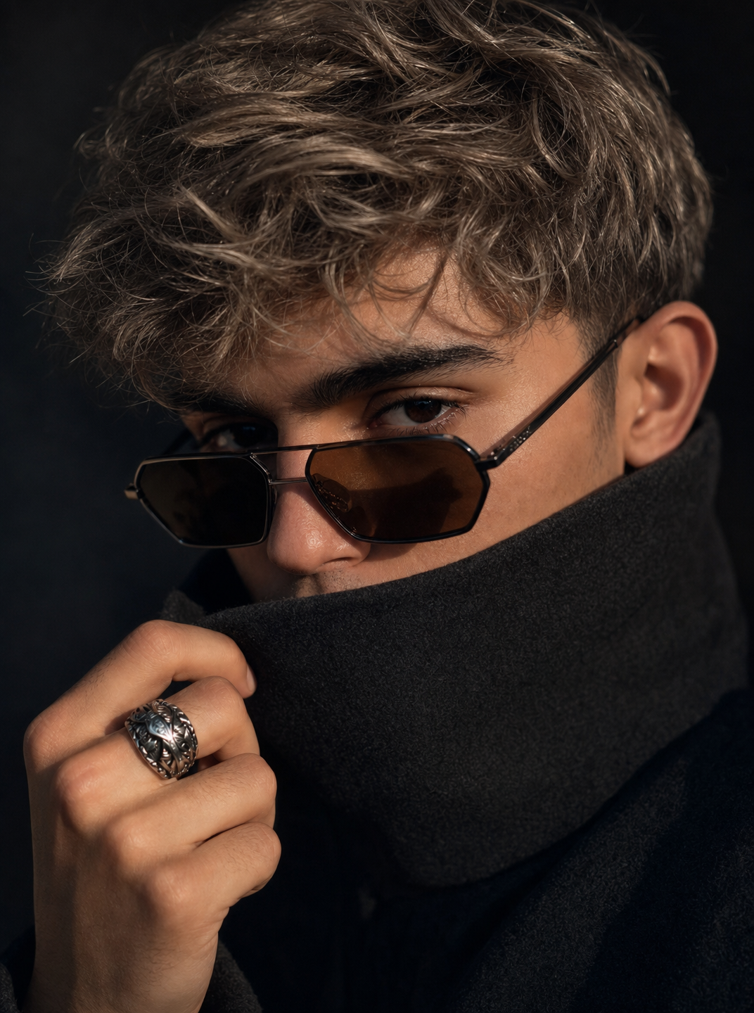 Ash-blond enigma in smoked sunglasses